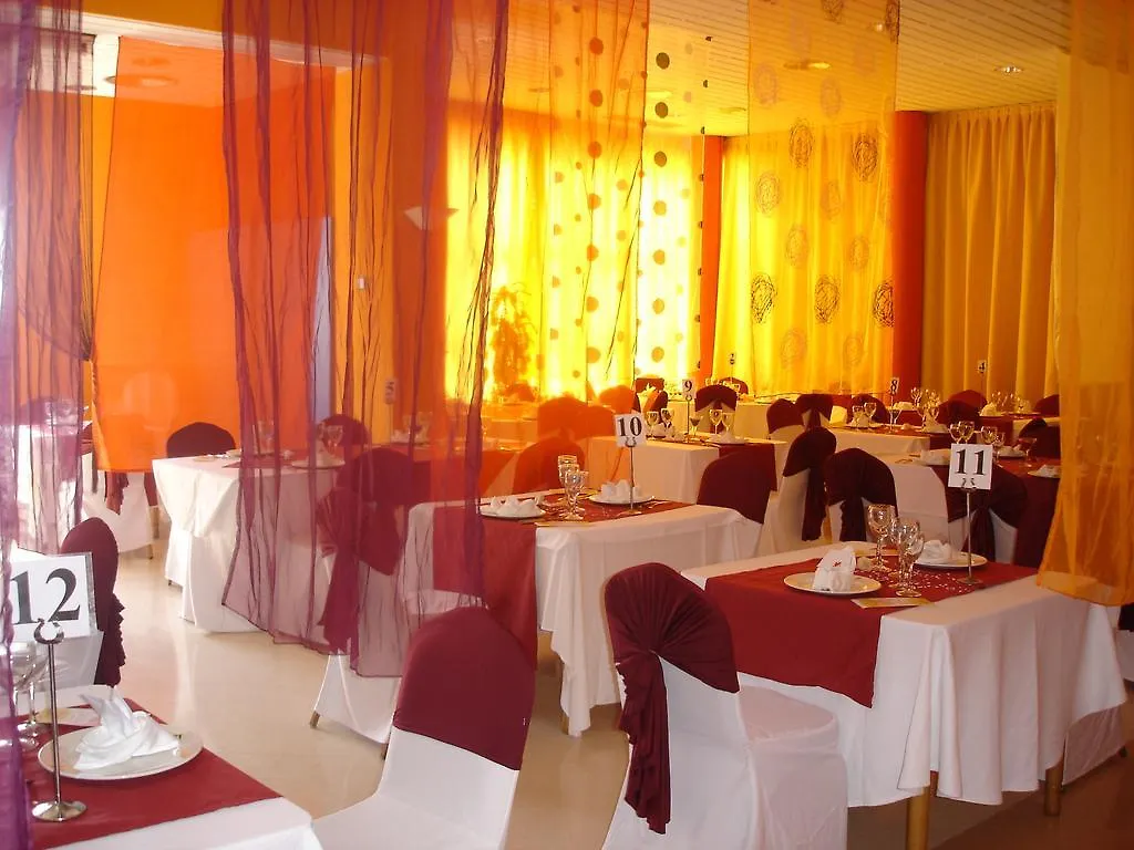 Hotel Jm Jardin De La Reina Guillena