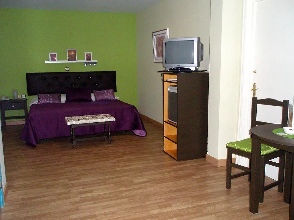 Hotel Jm Jardin De La Reina Guillena 3*,