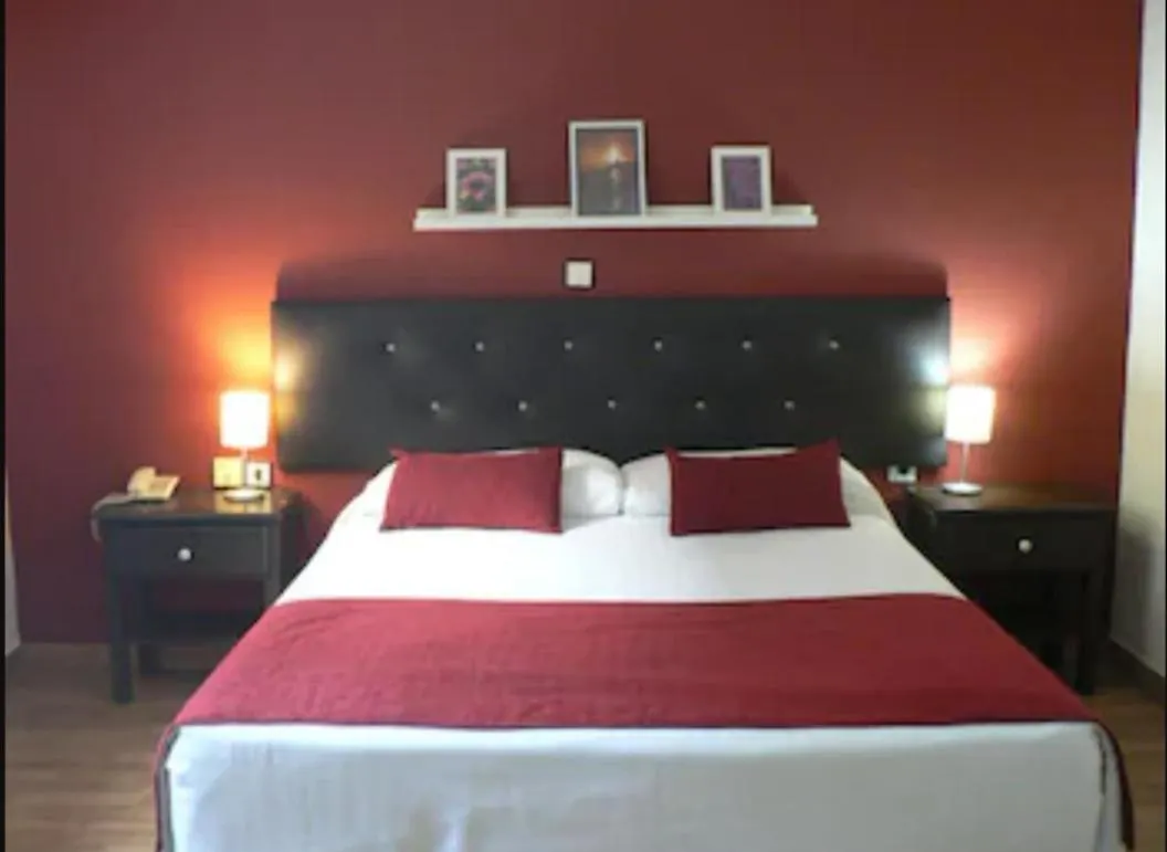 Hotel Jm Jardin De La Reina Guillena